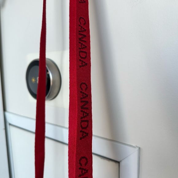 Lululemon Red Crossbody Pouch with Maple Leaf Emboss - Picture 6 of 13